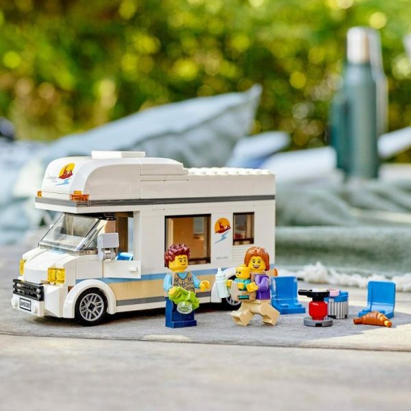 Lego City 60283: Holiday Camper Van