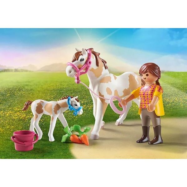 Playmobil Country 71243: Αναβάτρια με Άλογο και Πουλάρι