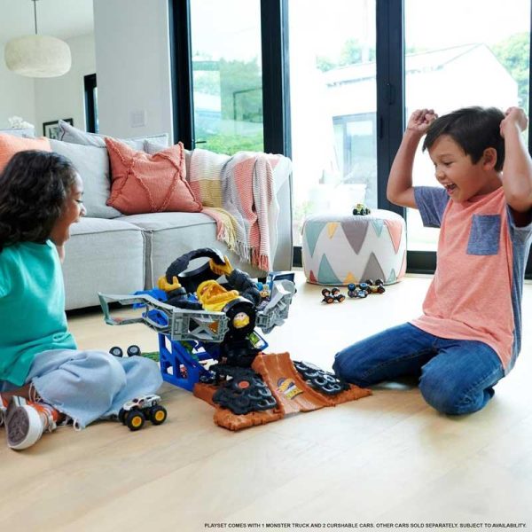 Hot Wheels Monster Trucks Mega Wrex vs Crushzilla Takedown - Πίστα με Αυτοκινητάκι