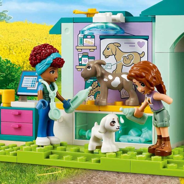 Lego Friends 42632: Farm Animal Vet Clinic