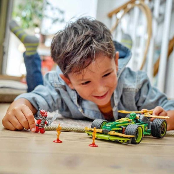 Lego Ninjago 71828: Αγωνιστικό Αυτοκίνητο Pull-Back Του Λόιντ